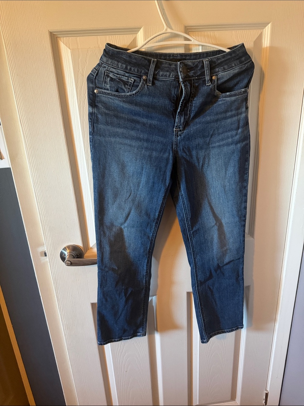 Silver Jeans Co. Indigo Blue Straight Leg capri Jeans